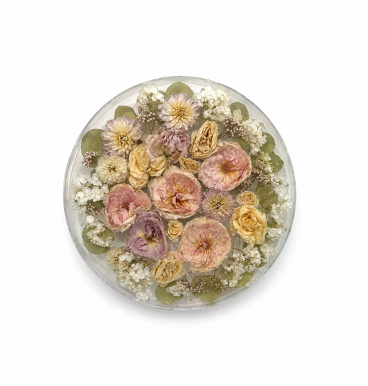 Resin Flower Preservation Table – 18" .Round Coffee Table -Wedding Bouquet Keepsake